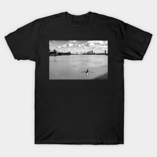 River Thames and london skyline wall art photographic print T-Shirt